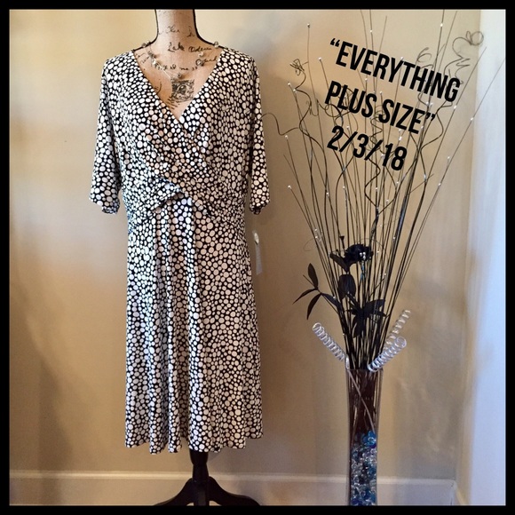 London Times Dresses & Skirts - 💰⬇️ 🎁 Plus Size LONDON TIMES Polka Dot Dress NWT